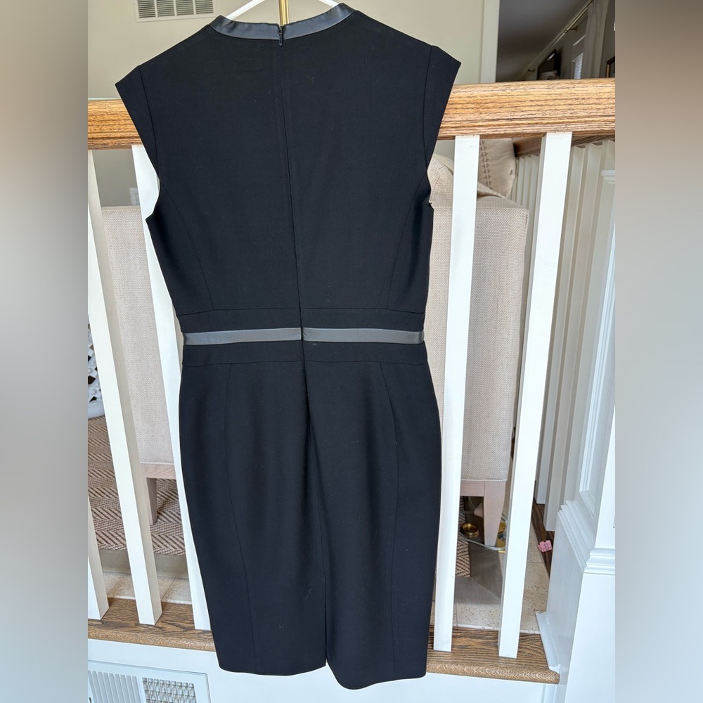 Karen Millen Black Sheath Midi Dress V-Neck Cap Sleeve - Picture 2 of 5